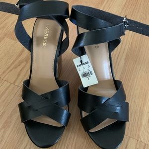 Express Black Wedge Sandals